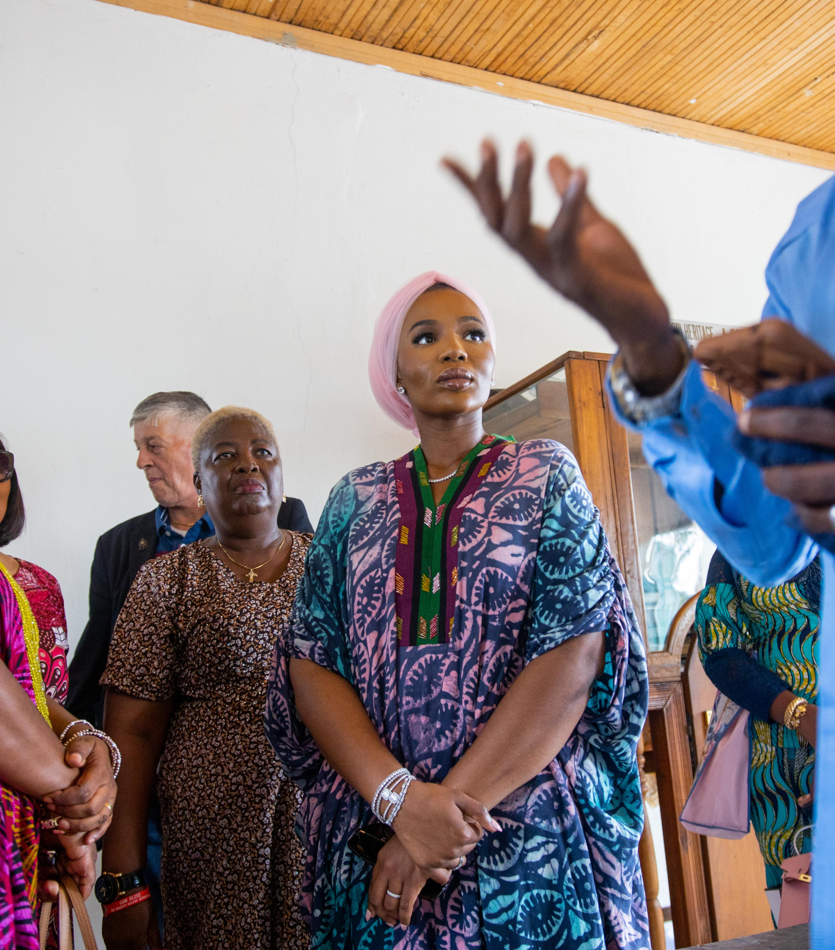 Olori Atuwatse III and United Nations Delegates Visit Communities – Olori  Atuwatse III